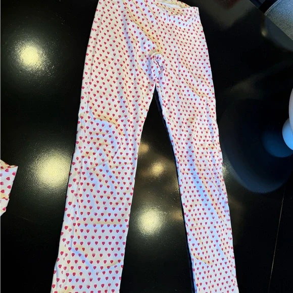 Roller Rabbit White Pajama Set with Pink Hearts - Picture 2 of 5